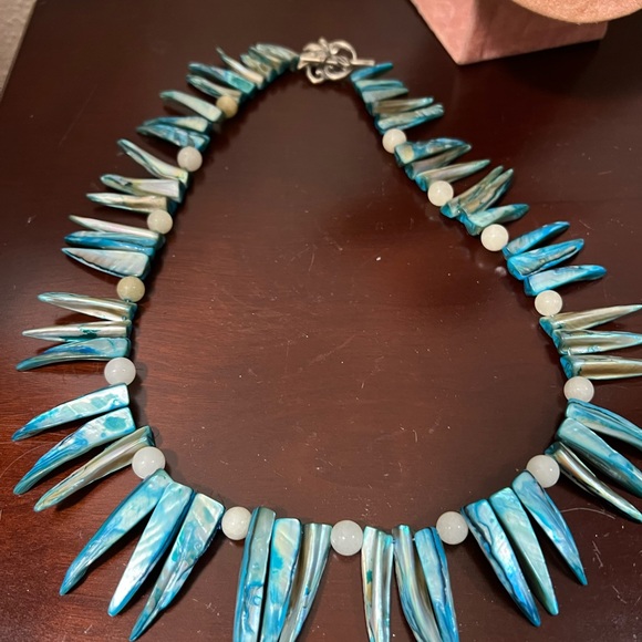 Necklace from local artists - Picture 3 of 4